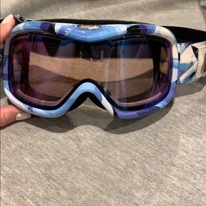 Women’s Ski Goggles